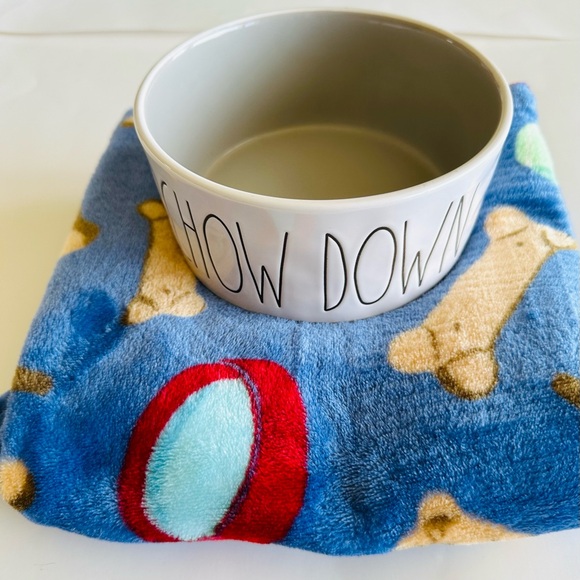 Rae Dunn Other - Rae Dunn CHOW DOWN Bowl
